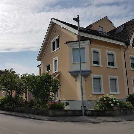 Birsfelden Niros Bed & Breakfast מראה חיצוני תמונה