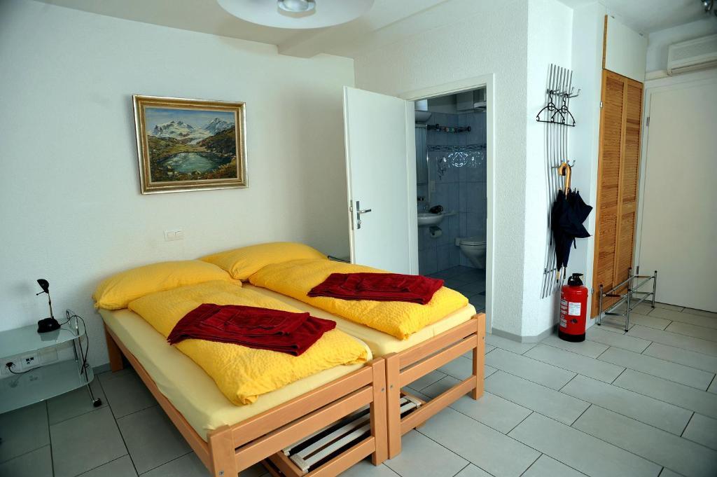 Birsfelden Niros Bed & Breakfast חדר תמונה