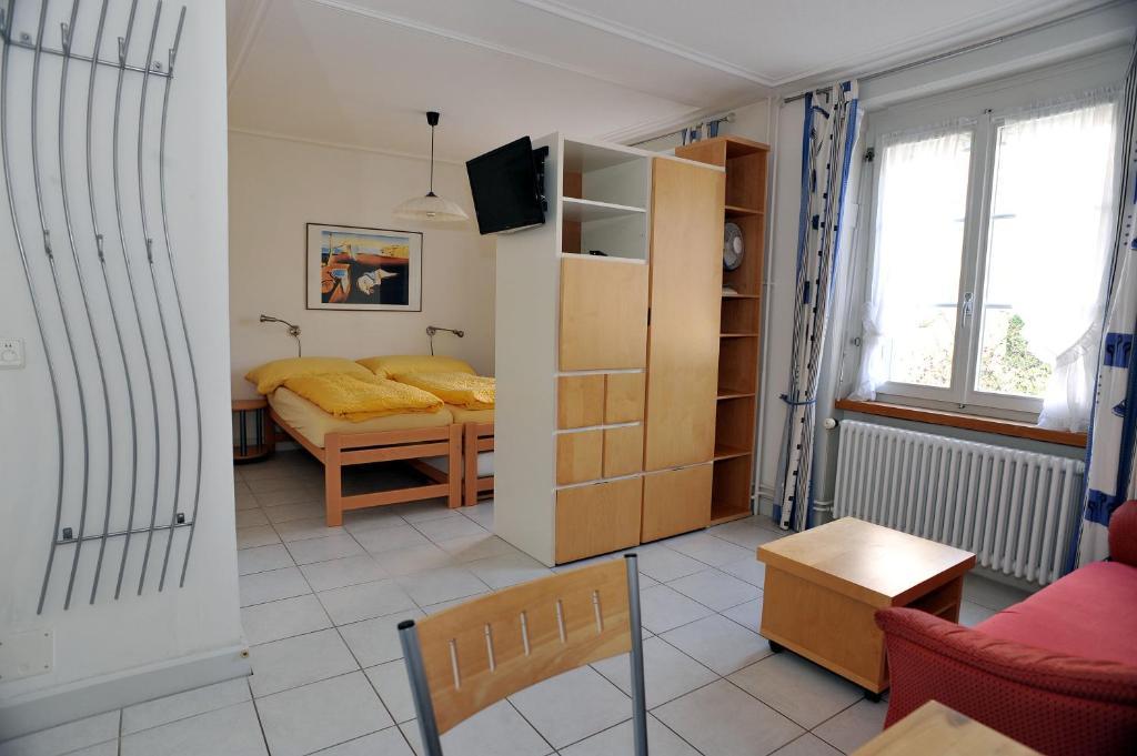 Birsfelden Niros Bed & Breakfast חדר תמונה