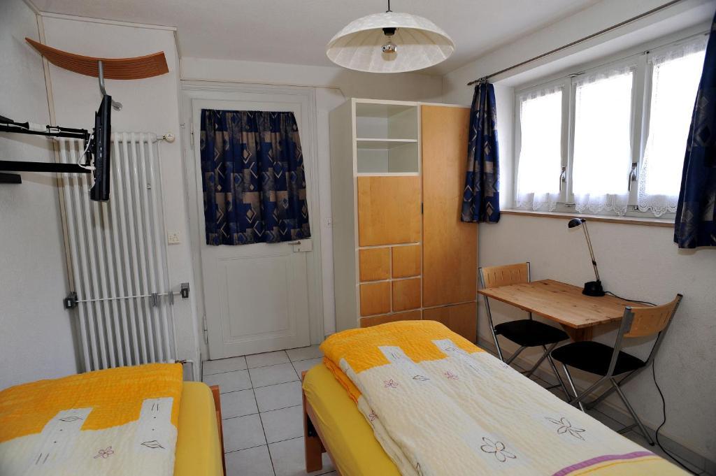 Birsfelden Niros Bed & Breakfast חדר תמונה