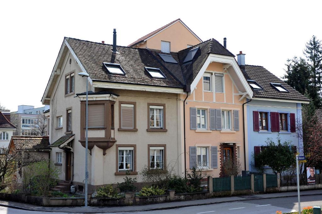 Birsfelden Niros Bed & Breakfast מראה חיצוני תמונה